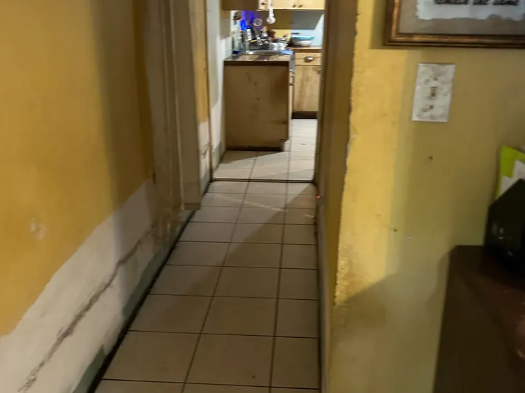 Hallway cleaned end to end