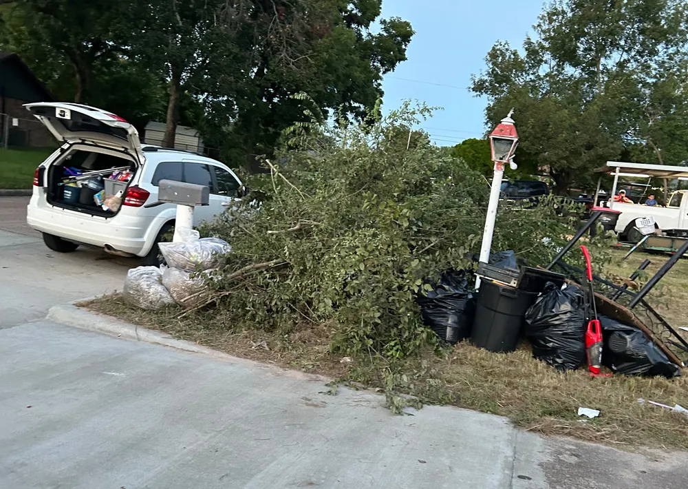 Trash Removal & Haul Away